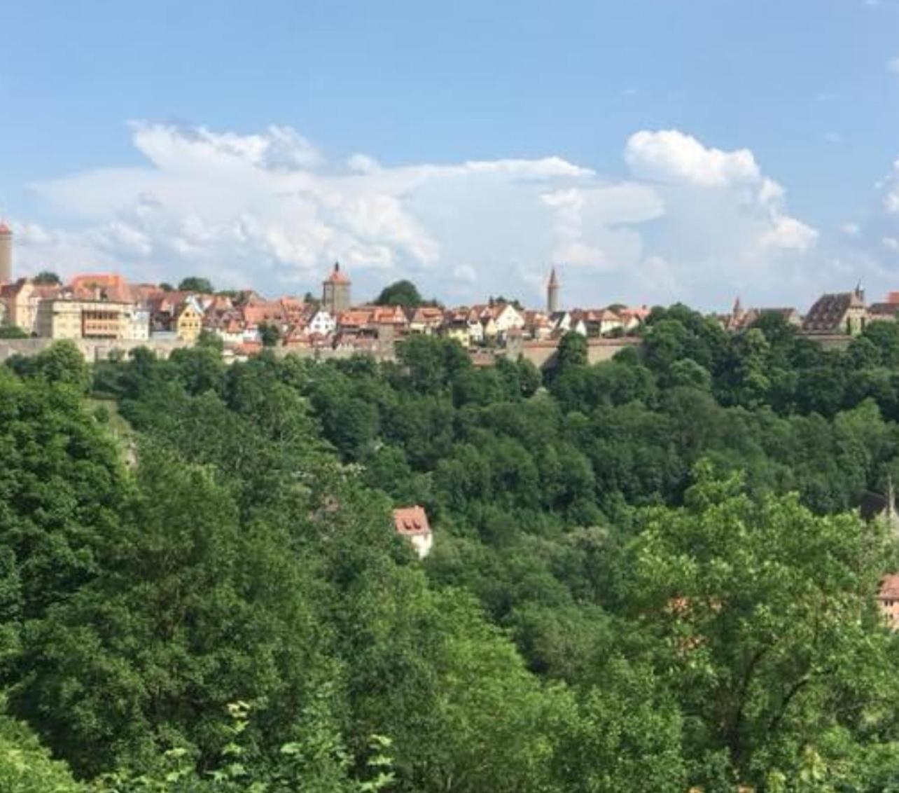 Ferienhaus Kobolzeller Schloesschen A.D.Weinsteige Ротенбург-на-Таубере Экстерьер фото